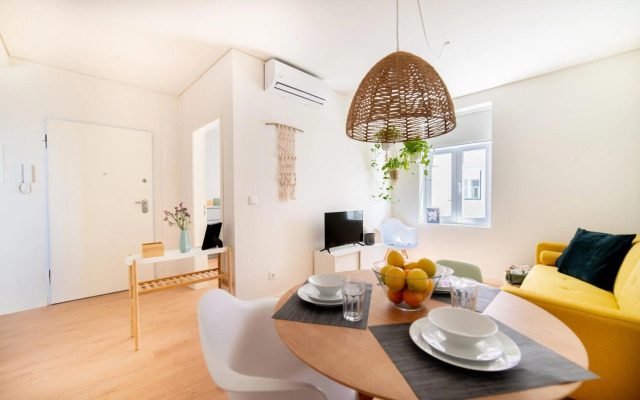 Monsanto Hill House - NO. 565 1D