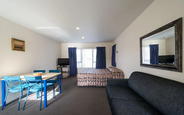 Annabelle Court Motel