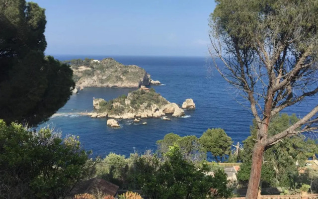 Panoramic Taormina Bay View