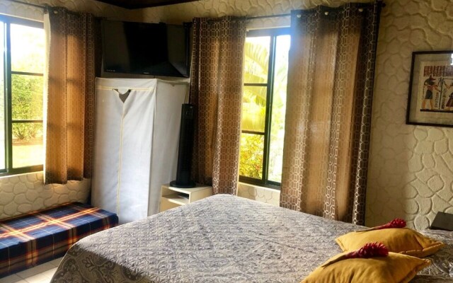Relax House