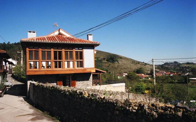 Casa de Aldea La Pumariega