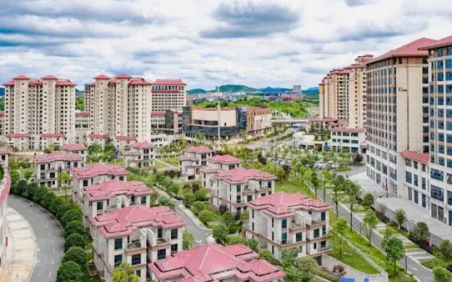 Ann Nest Colorful Hotel