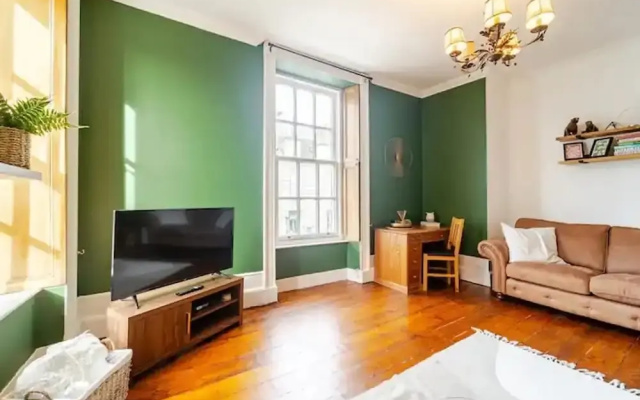 City Centre - 1 Bed - Sleeps 2 - Pet Friendly