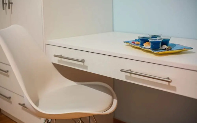 Upscale Modern Escape in the Historic Center