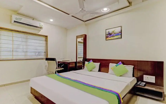 Loharkar Hotel