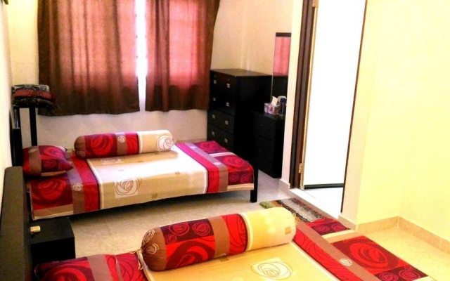 Sri Beverly Hills Near KLIA & KLIA2 & F1 – Guest Rooms – Nilai