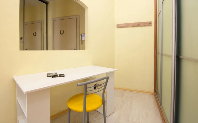 Подол, Константиновская 45