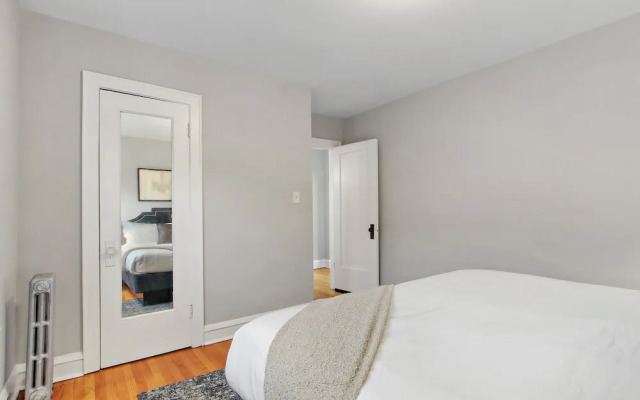 1BR Vibrant Apt - Montrose 2E