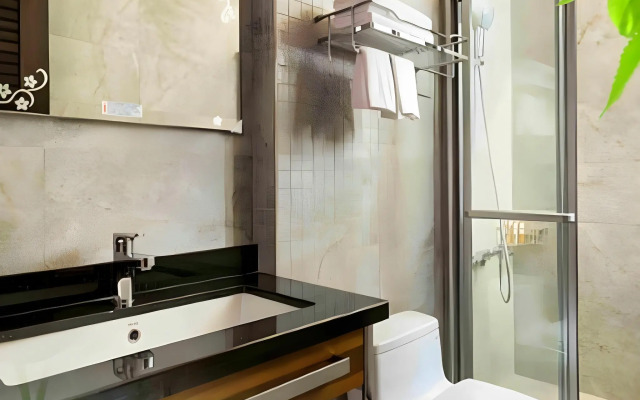 Iris Guest House