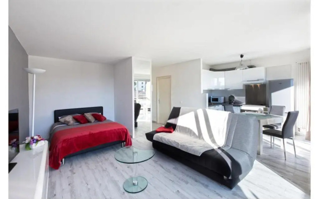 Studio parking fibre piscine Clim