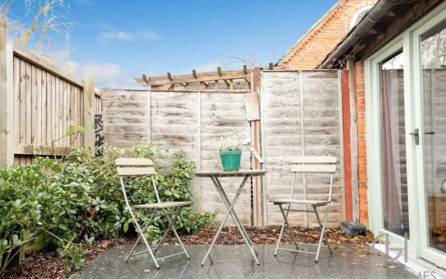 Host Stay Snodsbury Barn