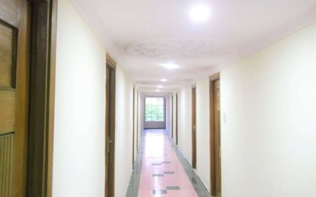 OYO 8955 Hotel Bobina