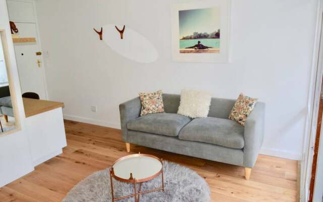 Homely 1 Bedroom Studio in Gardens