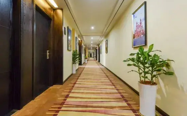 Liangjiang Yuepin Hotel (Chongqing Longhu Yuanzhu Branch)