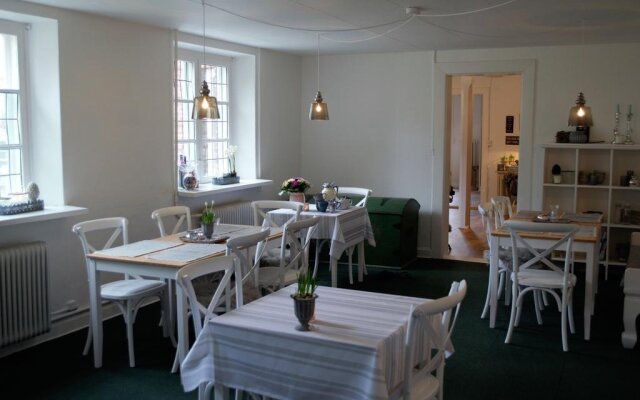 Ny Kirstineberg Gods Bed & Breakfast