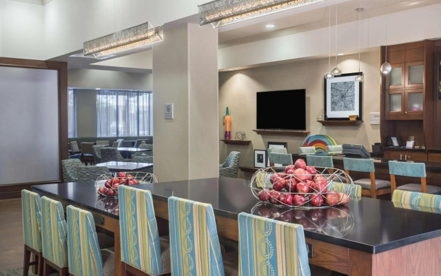 Hampton Inn & Suites Little Rock-Downtown