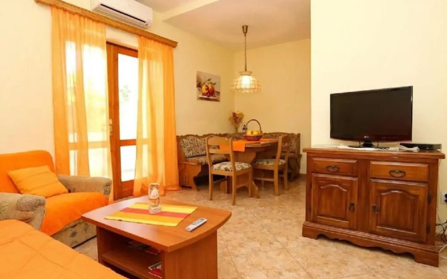 Stuk- With Terrase and Close to the sea - A2