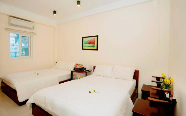 Thanh Nhan Motel