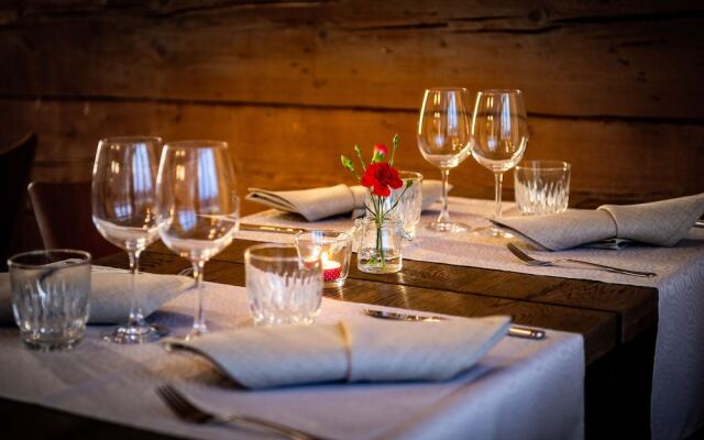 De Gamlas Hem Hotel & Restaurant