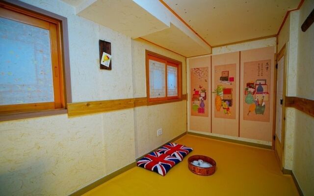 Jeonju Hanok Village Gguldanji