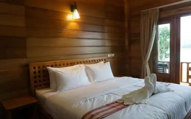 Lamoon Villa by the River