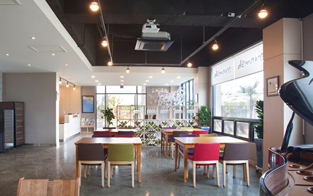Yeosu Demare Pool Villa