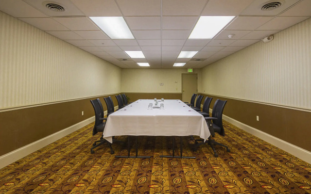 Quail Hollow Resort - A Trademark Collection Hotel