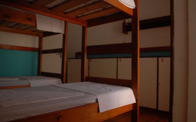 Hostel Quatro Estações
