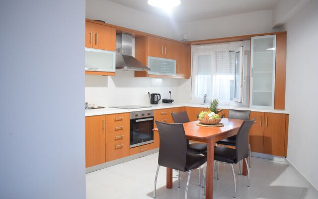 Iridanos Apartments