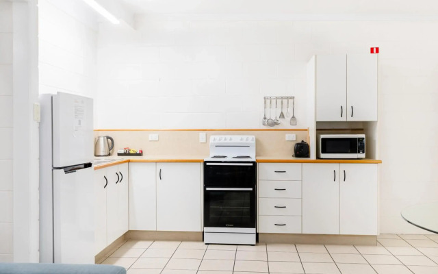 Palm View Holiday Apartments