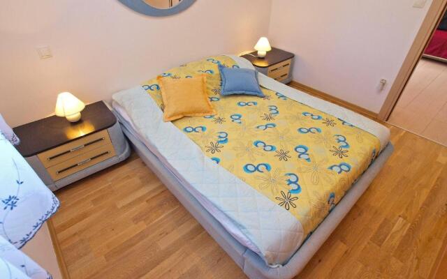 Apartments Vladimira 1367