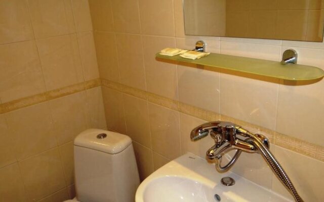 Guest Rooms Kom