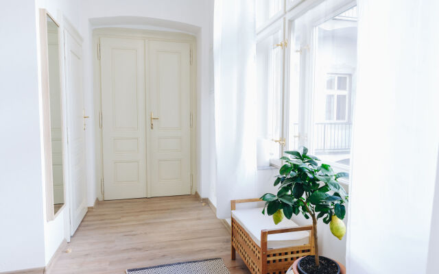 CHILL Apartments