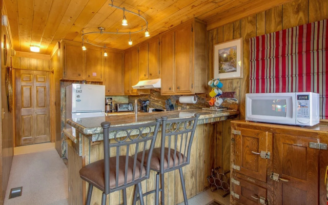 Castle Rock Cabin #2