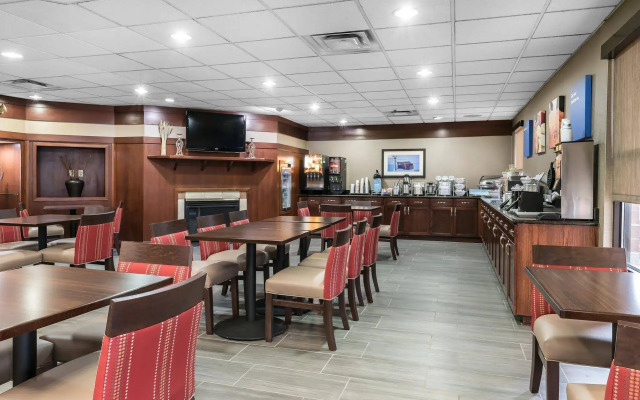 Comfort Inn Indianapolis North - Carmel