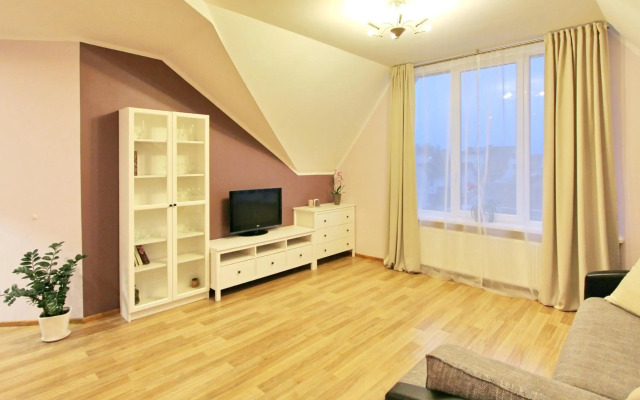 Apartments by the lake with fireplace