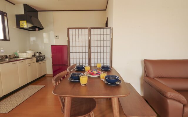 Maru House