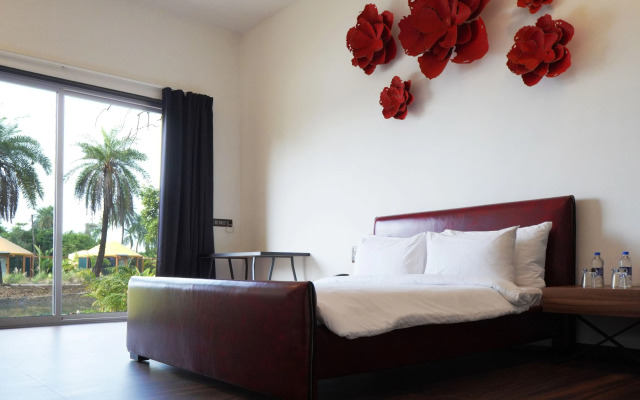 Shanti Resorts