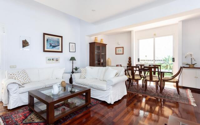 Home2Book Stunning Villa Raquel, Pool & View