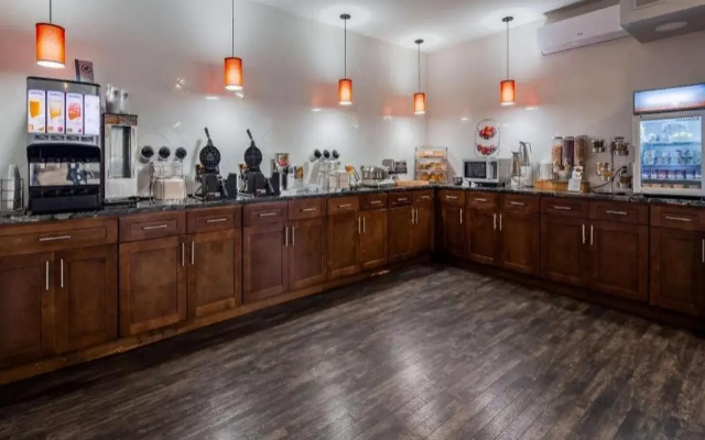 Hotel Concord Syracuse, an Ascend Collection Hotel