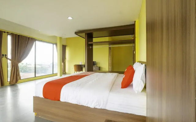 Capital O 1973 Guest House Toserba Selamat Syariah Pelabuhan Ratu