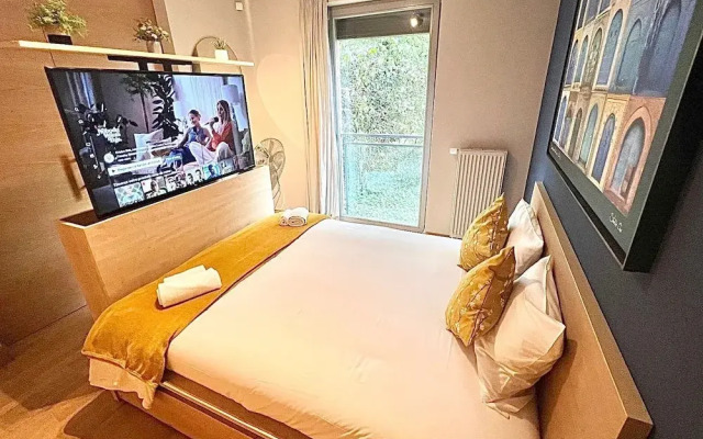 Chic one bedroom with parking&terrace