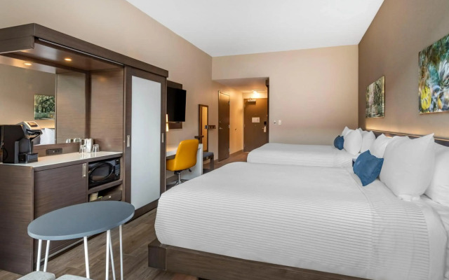 Cambria Hotel Savannah Downtown Historic District