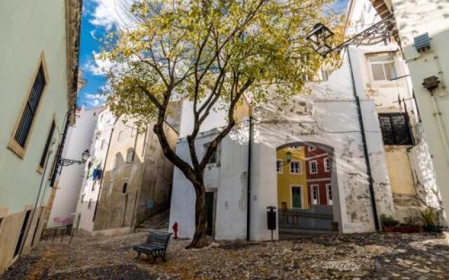 Little duplex in Alfama