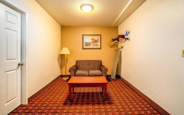 Regency Inn & Suites