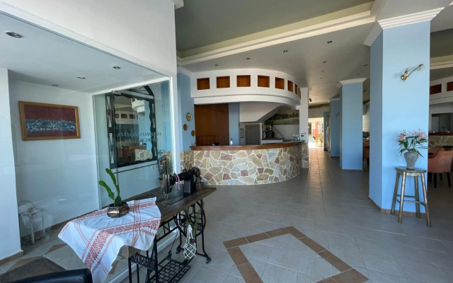 Hotel Flisvos