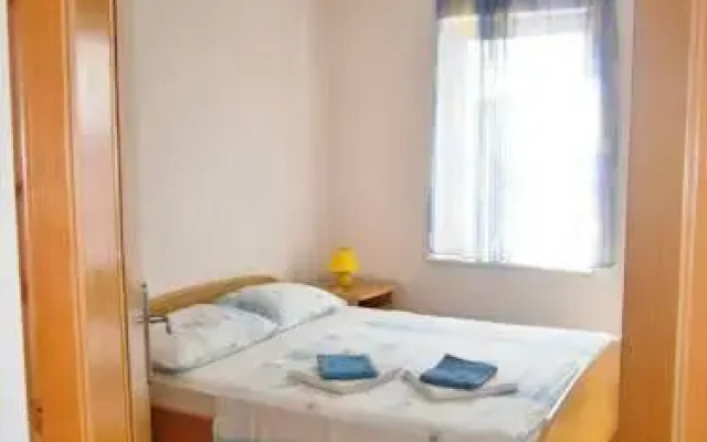 Sun House Apartments