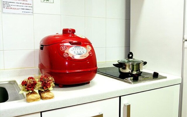 Hongceon Beautiful Accompany Pension