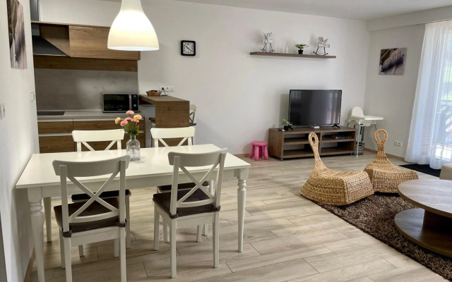 MJ Apartments Panorama