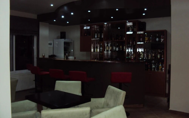 Aitheron Hotel Air Park